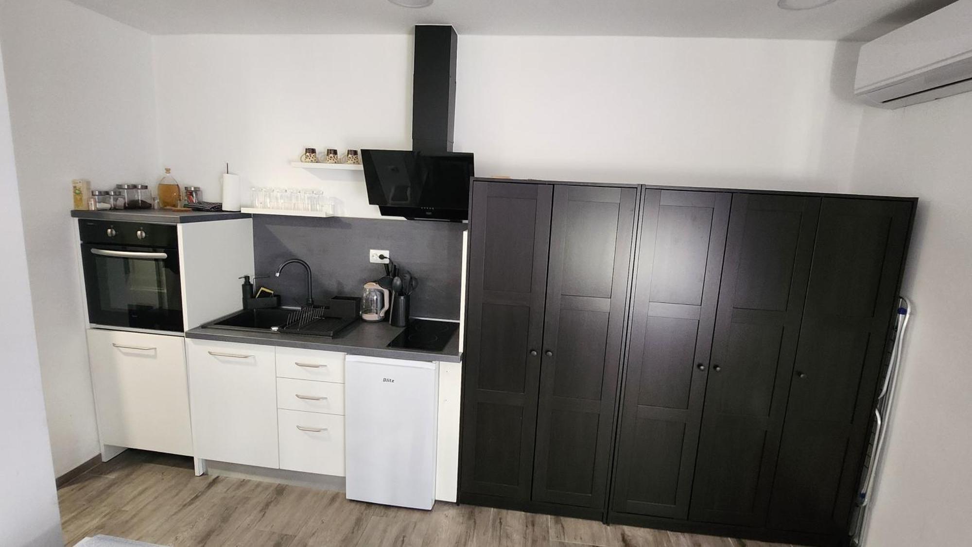Oniks Apartment Lipik Ngoại thất bức ảnh